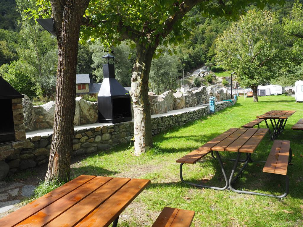 Camping Prado Verde Vilamòs Exterior foto