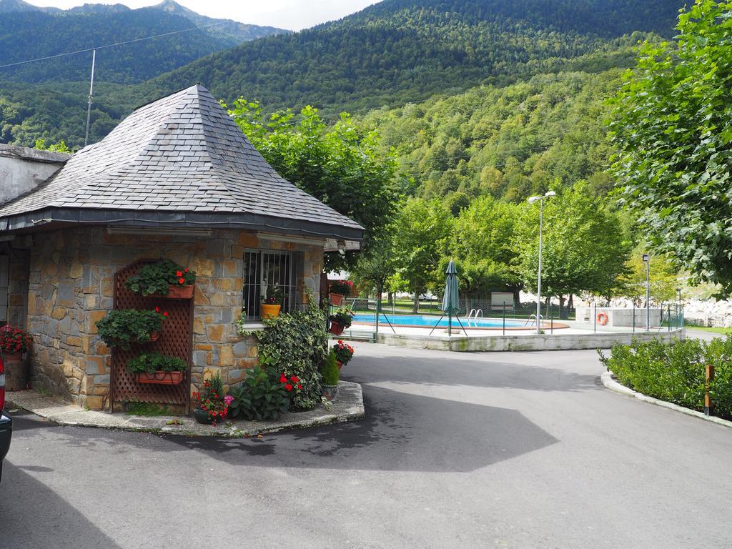 Camping Prado Verde Vilamòs Exterior foto