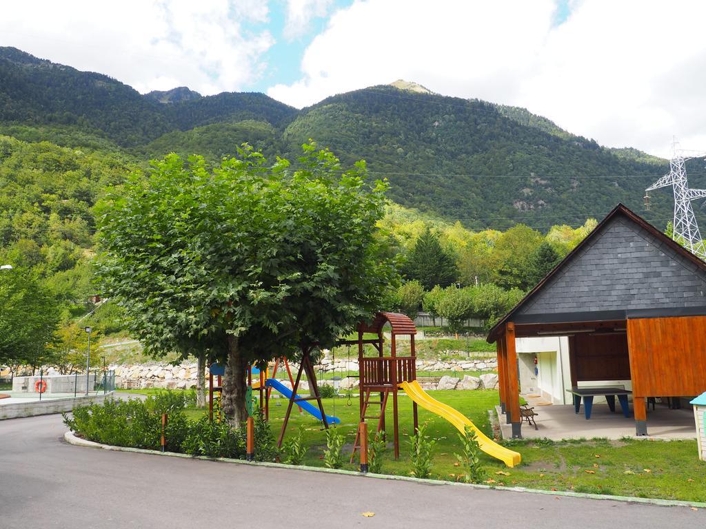 Camping Prado Verde Vilamòs Exterior foto