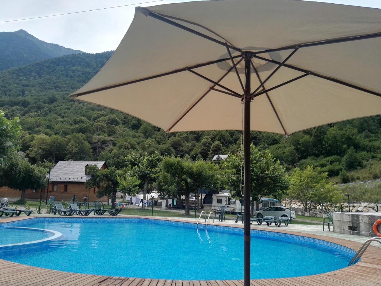 Camping Prado Verde Vilamòs Exterior foto